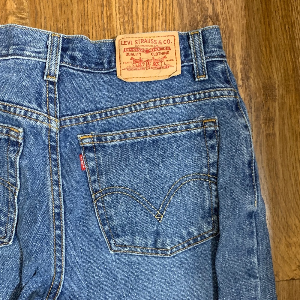 Levi's 550 Relaxed Fit Tapered Leg Size 10 M